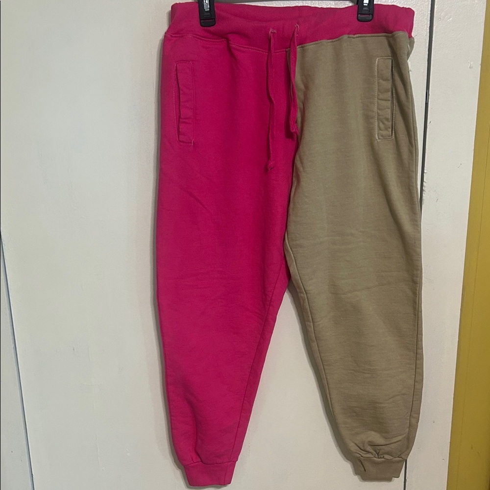 La detresse Two-Tone Jogger Pants - Pink and Tan